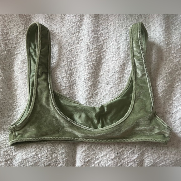 Green velvet triangl bikini top - Picture 3 of 3